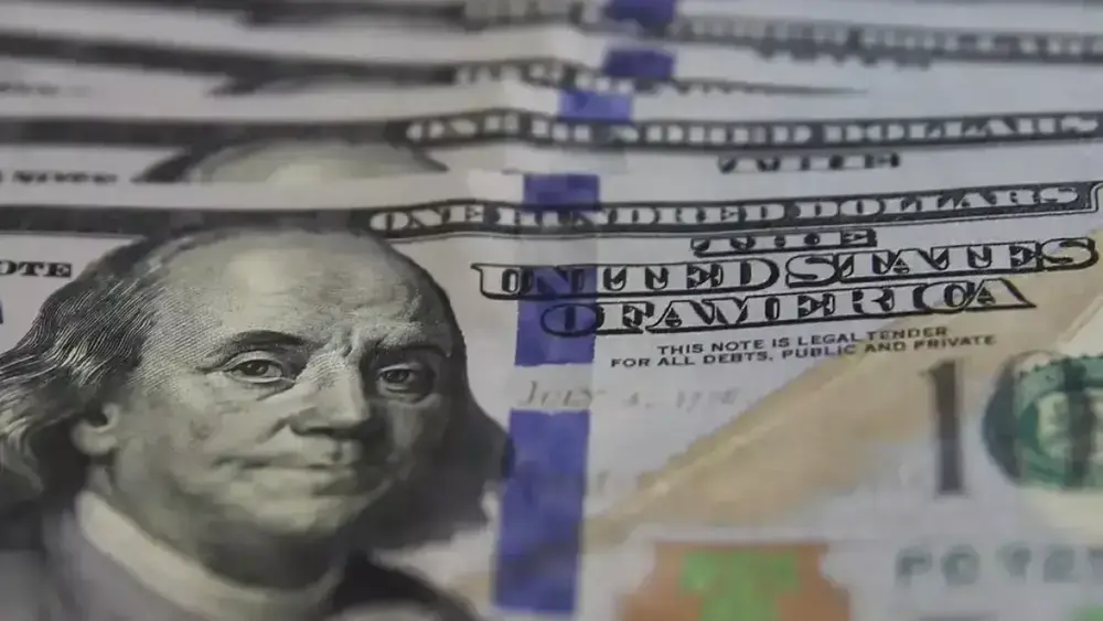 Dólar fecha semana em queda e termina cotado a R$ 5,08